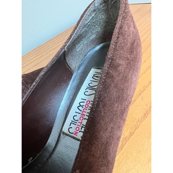 [Mootsies Tootsies Collection] Vintage Brown Suede Pumps - Picture 5 of 6
